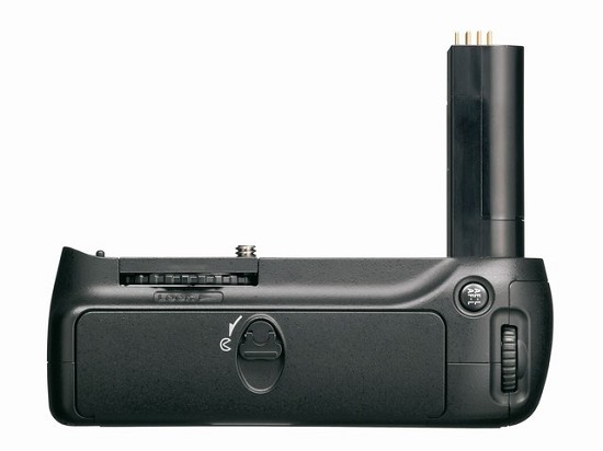 battery grip a firenze | battery grip per Nikon d90 a bologna | batteria supplementare per nikon d90