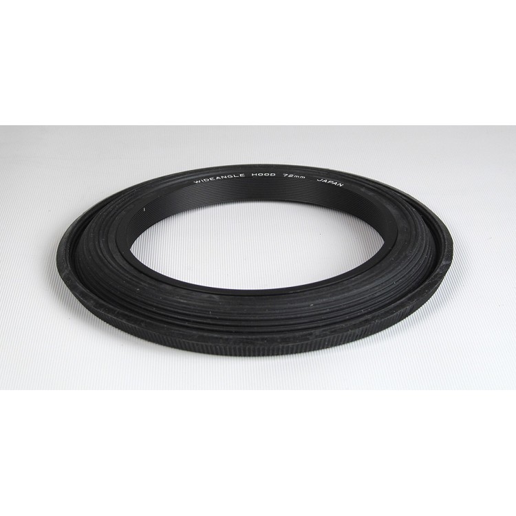 paraluce a vite | wide angle rubber lens hood | paraluce grandangolo in gomma a Casale Monferrato